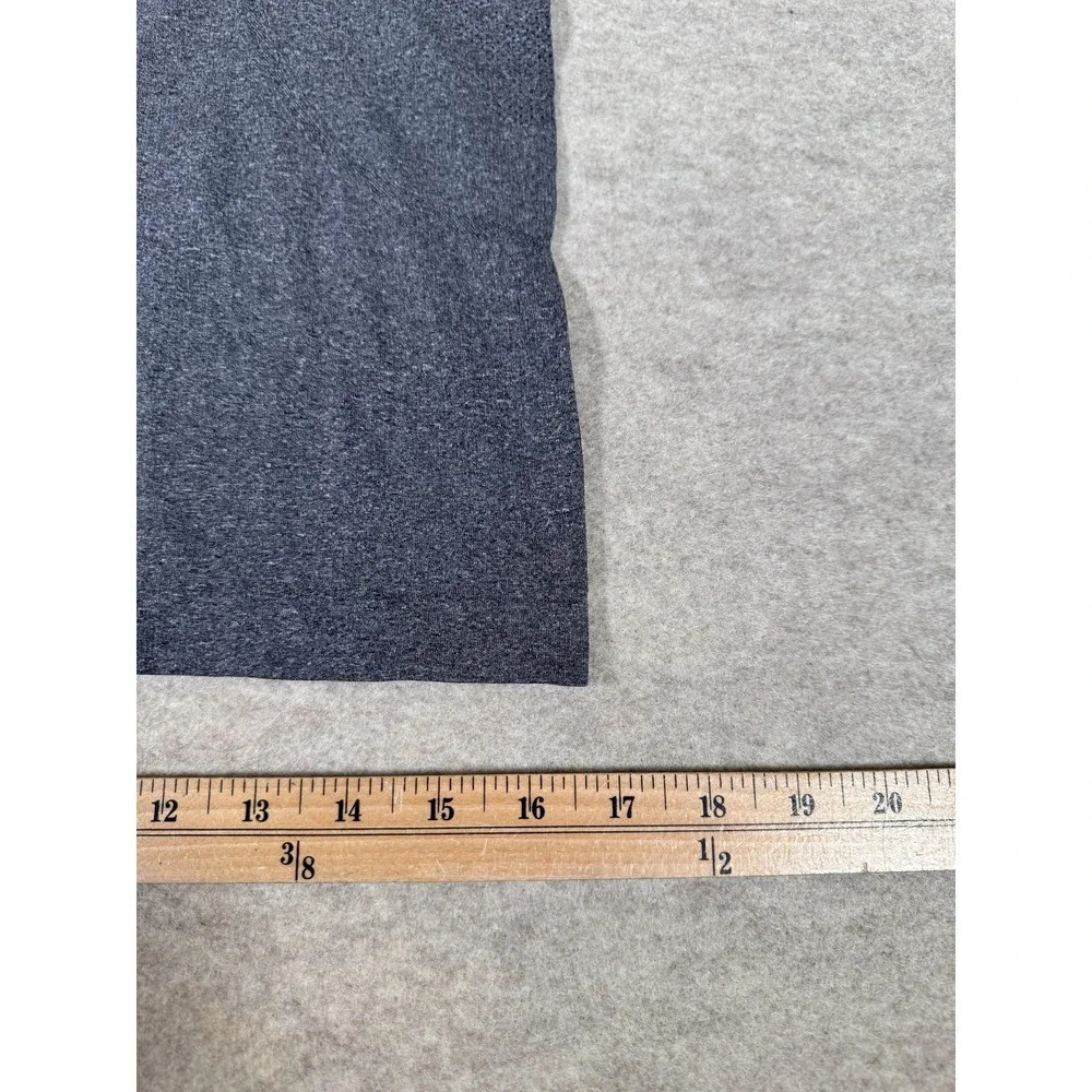 Lululemon Swiftly Tech Shirt Womens 8 Gray Short Sleeve Run Yoga Athletic Gym